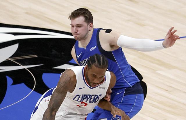 【人物】小卡封神一战媲美詹皇 可惜没留下经典表情